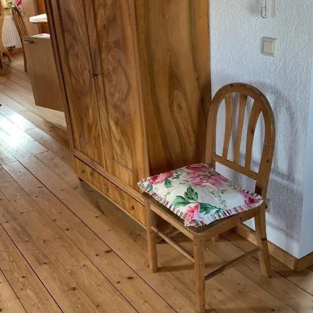 Daire Barbarahof Pfingstrose, Zweiter Stock Markdorf